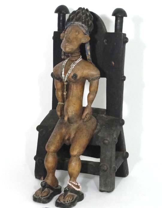 African Native Tribal Ashanti Carved Wooden Chief Figure Sold For £1800